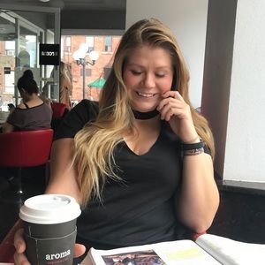 Cropped top with built in choker